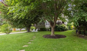 141 Coggeshall Ave, Newport, RI 02840