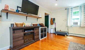 45 High St, Burrillville, RI 02859