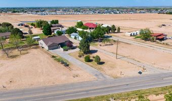 808 E Chapman Rd, Carlsbad, NM 88220