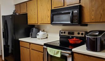 1140 MORRAINE VIEW Dr 204, Madison, WI 53719