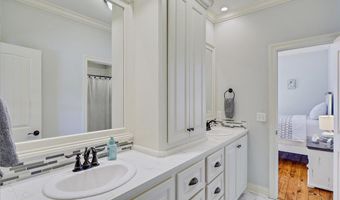 316 Woodlands Green Pl, Brandon, MS 39047