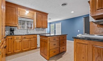 1740 Tiverton, Ardmore, OK 73401