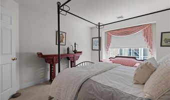 61 Seal Island Rd, Bristol, RI 02809