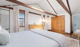27 William St, Newport, RI 02840