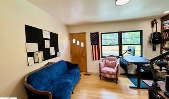 5811 N Luce Rd, Alma, MI 48801