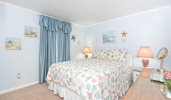 19 ANCHOR WAY Dr, Berlin, MD 21811