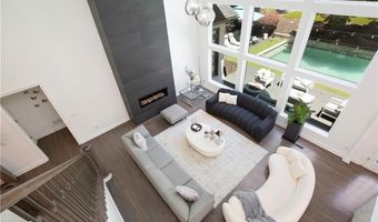265 Oakhurst Leaf Dr, Alpharetta, GA 30004