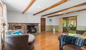 13 Holt Rd, Amherst, NH 03031