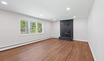 41 Elk Dr, Bedford, NH 03110