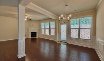 6215 Crested Moss Dr, Alpharetta, GA 30004