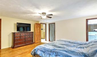 89 Skunk Hill Rd, Hopkinton, RI 02832