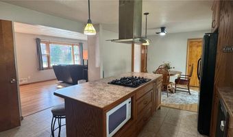 504 14th St NW, Austin, MN 55912
