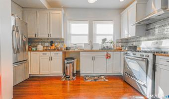 1210 Laurel Ave, Bridgeport, CT 06604