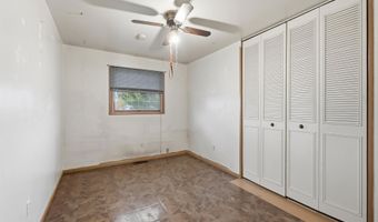 706 Carlin Dr, Angola, IN 46703