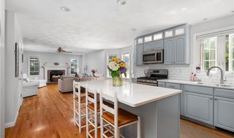 15 Steer Rd, Cumberland, RI 02864