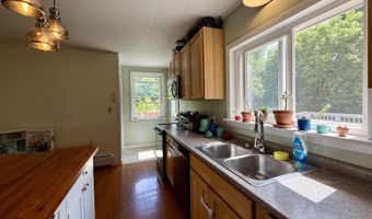 111 Washington St, Baileyville, ME 04694