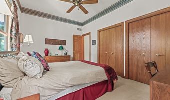 1059 Oakwood Dr, Alliance, OH 44601