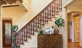 30 Camino Sanador, Santa Fe, NM 87505
