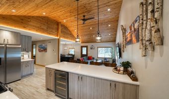 42981 N LAKE Ave, Antioch, IL 60002