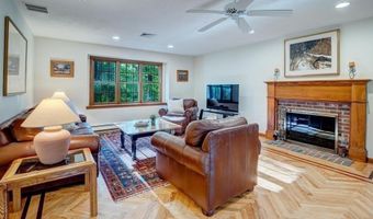 8 Maddy Ln, Acton, MA 01720