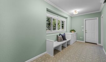 19490 Green Lakes Loop, Bend, OR 97702