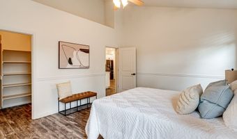 20800 YOSEMITE St, Aurora, OR 97002