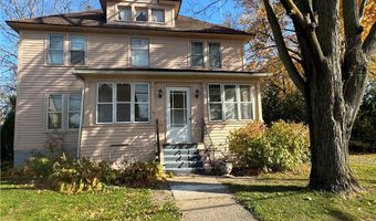 33 N Clinton St, Albion, NY 14411