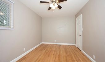110 N Claybon Dr, Advance, NC 27006