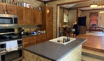 901 E 5th St, Altamont, KS 67330