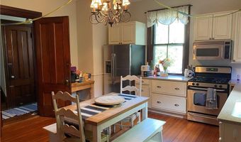 12 Clarke St, Newport, RI 02840