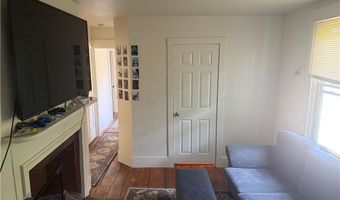 5 Warner St 2, Newport, RI 02840
