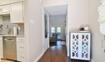 1131 Claytonbrook Ct, Ballwin, MO 63011