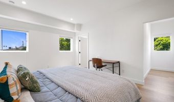 2672 Newell, Los Angeles, CA 90039