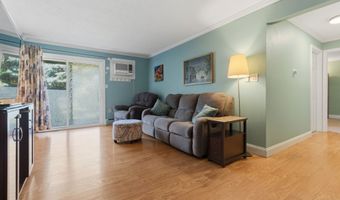 142 Woodland Dr 142, Cromwell, CT 06416
