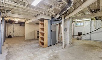 2935 NE Walnut Rd, Avondale, MO 64117