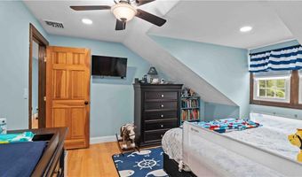 48 Sandy Brook Rd, Glocester, RI 02857