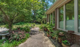90 Manville Ave, Barnwell, SC 29812