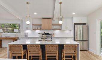 139 LAURA Ct, Basye, VA 22810