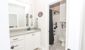 102 Eastwood Dr, Brandon, MS 39042