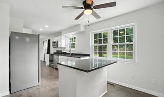 5555 Revmal Ln, Delhi, OH 45238