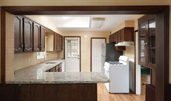 23 Mathiasen Pl, Aberdeen, NJ 07747