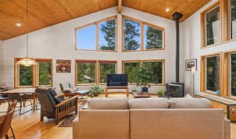 88600 TROUT POND Ln, Bandon, OR 97411