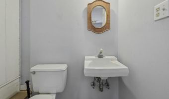 408 N MAIN St, Barnegat, NJ 08005