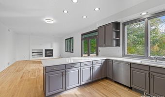 4624 S Hampton Cir, Boulder, CO 80301