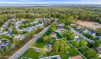 65 Serpentine Dr, Bayville, NJ 08721