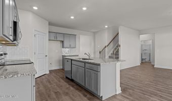 1128 Aviator Ln, Ayden, NC 28513