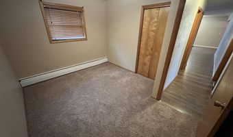 634 S Wells St, Aberdeen, SD 57401