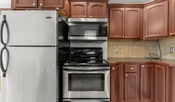 9299 Becker Ave, Allen Park, MI 48101
