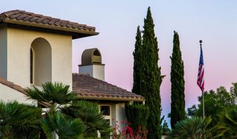 6676 Lemon Leaf Dr, Carlsbad, CA 92011