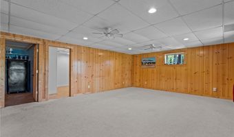 105 Lakewood Dr, Aberdeen, NC 28315